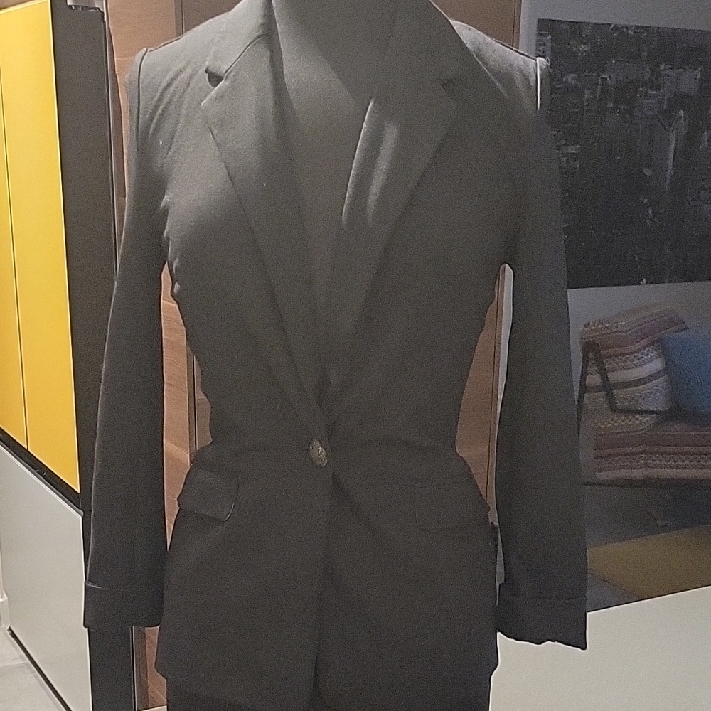 Chic Black Blazer